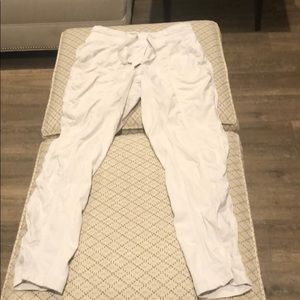 Lululemon capri size 4 dance pant III